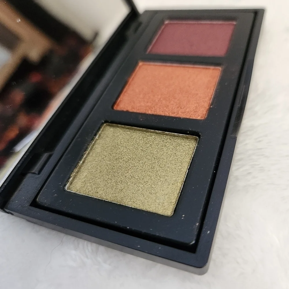 Naked Cosmetics Urban Rustic Pressed Powder Eye Shadow Trio Palette New